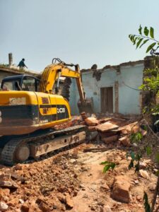 DIsmantling of buildings