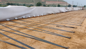 Geostrap laying at Ch.593 A2 LHS