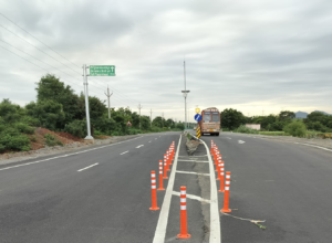 ROAD DELINATORS FIXING IN PROGRESS AT Ch.612+700
